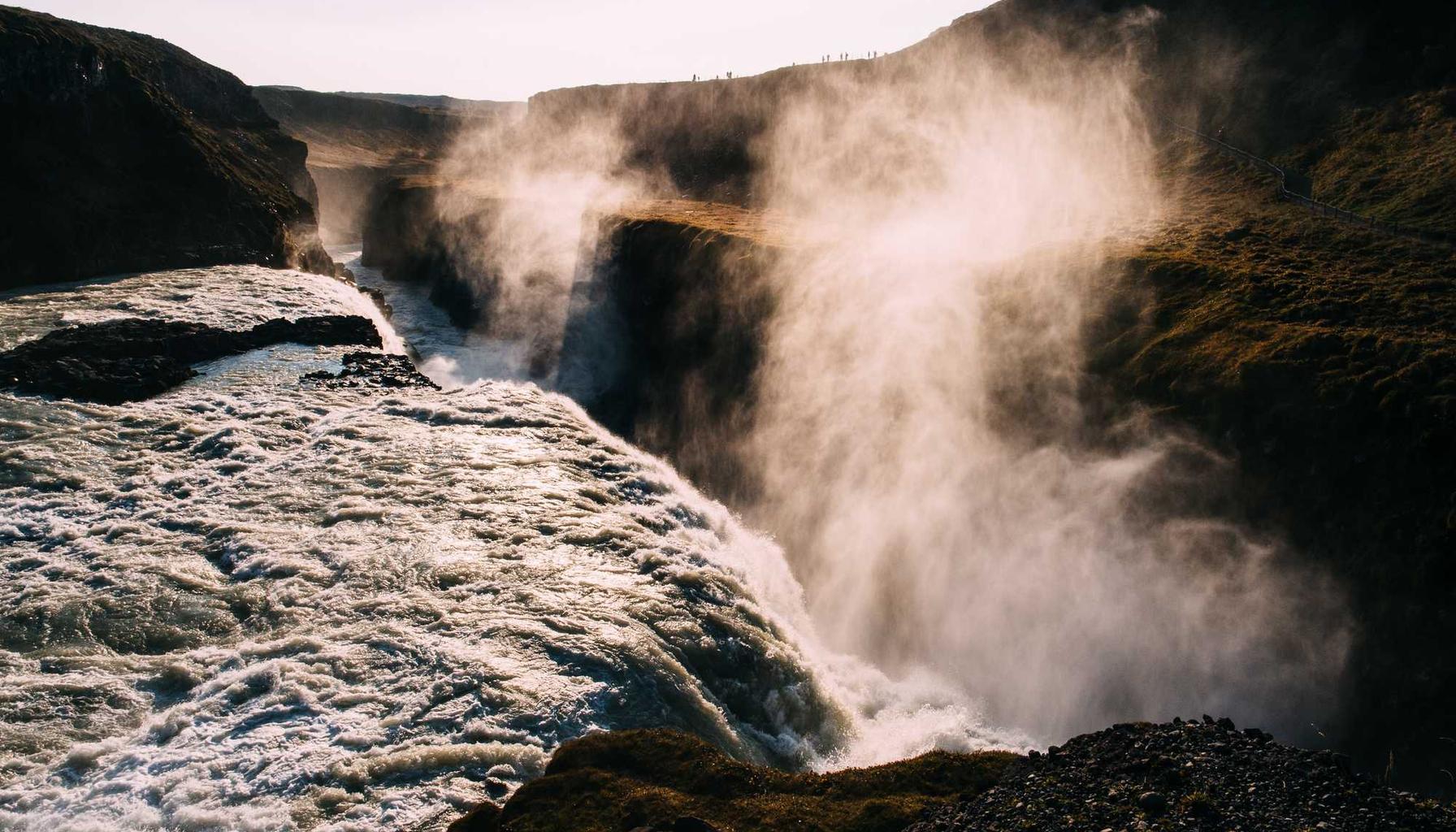 Google's 'Reimagine' tool helped us add wrecks, disasters, and corpses to photos